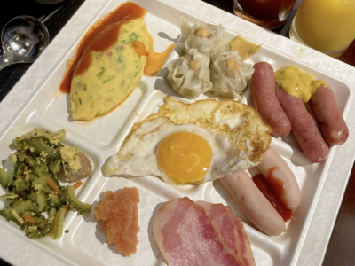 レストラン『THE DINING 暖琉満菜（沖縄かりゆしビーチリゾート）』で朝食バイキング。