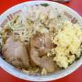 二郎系『赤ひげラーメン 那覇松山店』でヤサイニンニクアブラマシを食べてきた。